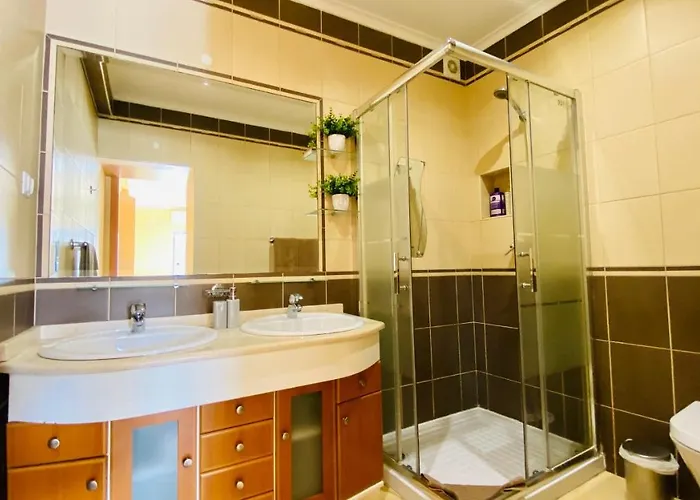 Liberdade - Near The Beach - 6 Pax - Albufeira *